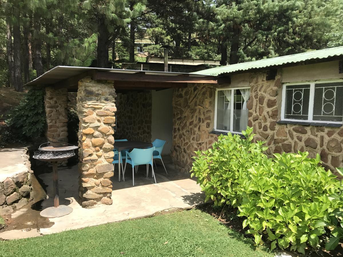 Meadow Lane Country Cottages อันเดอร์เบิร์ก ภายนอก รูปภาพ