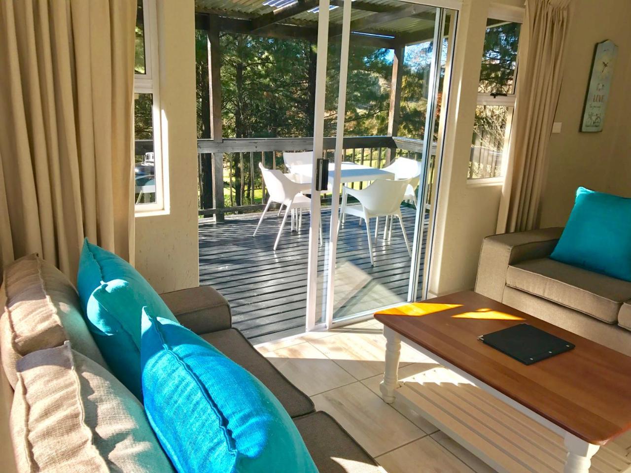 Meadow Lane Country Cottages อันเดอร์เบิร์ก ภายนอก รูปภาพ